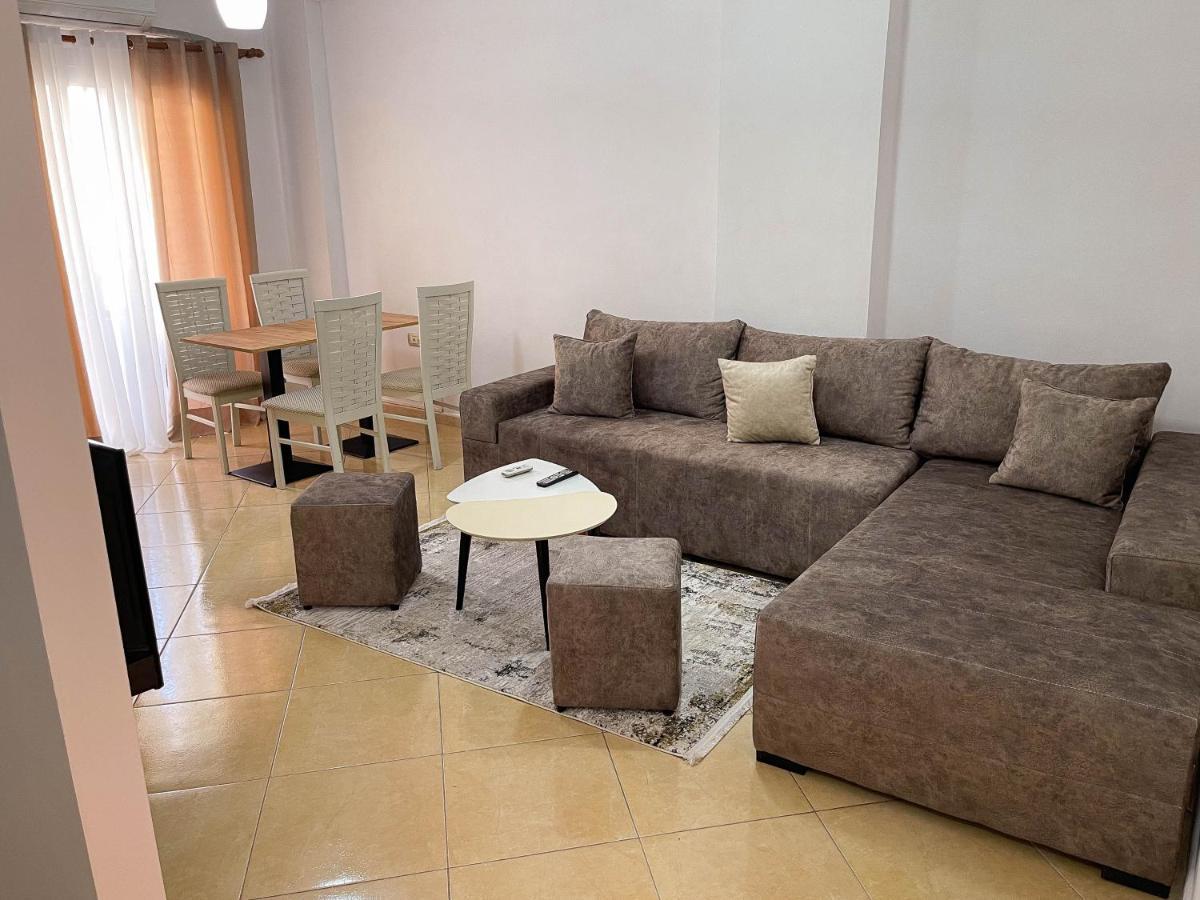 Aulona'S Apartment Vlorë Εξωτερικό φωτογραφία